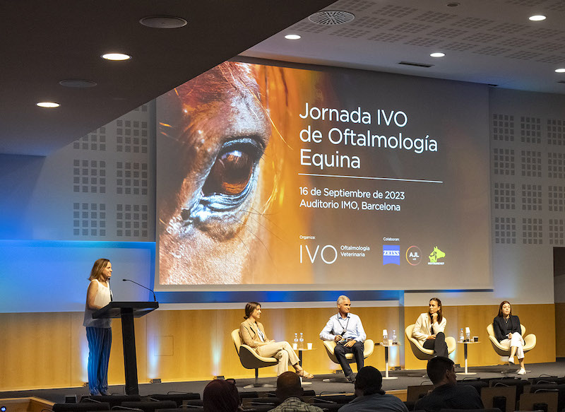 Ponencia de Marian Matas en la Jornada IVO Oftalmología Equina