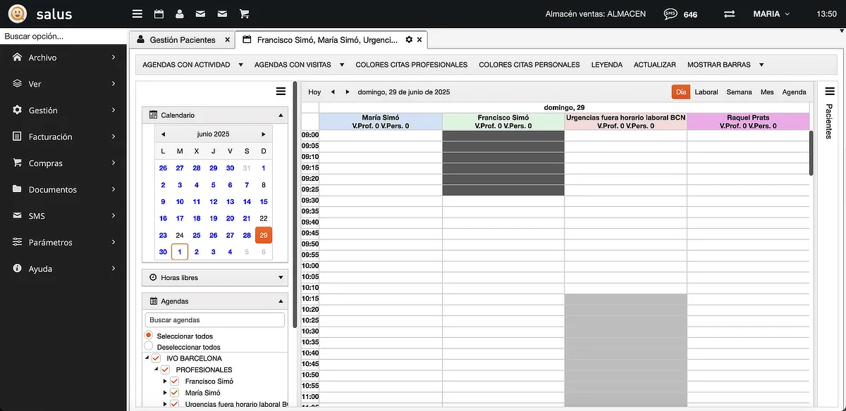 Vista del panel de agenda en blanco del ERP Oftalmosalus, mostrando los espacios disponibles para las clínicas IVO Barcelona e IVO Ibiza.