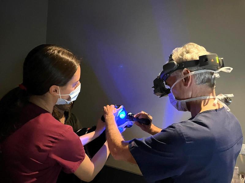 Prueba de reflejos colorimétricos a una cabra macho